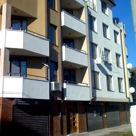 Asparuhov Guest Rooms And Apartments Varna Eksteriør bilde