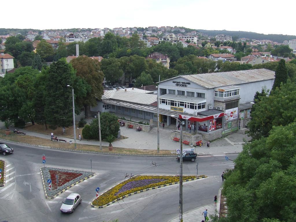 Asparuhov Guest Rooms And Apartments Varna Eksteriør bilde