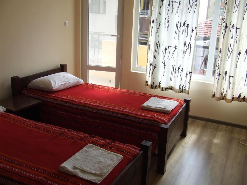 Asparuhov Guest Rooms And Apartments Varna Rom bilde